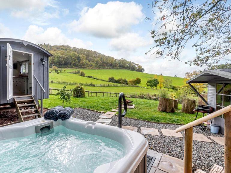 Ewe Retreat Shepherds Hut Hereford Kültér fotó